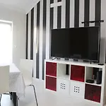 Apartman Carlota House - *